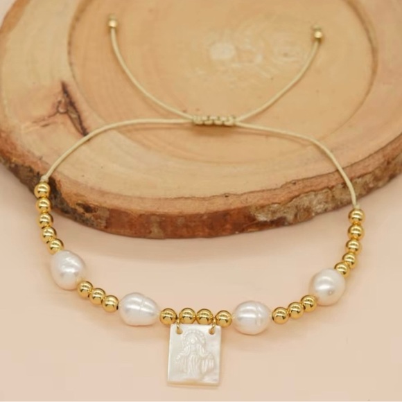 Our Lady of Grace~ Virgin de Guadelupe Mary Mother of Pearl Carved Bead Bracelet - Picture 5 of 16